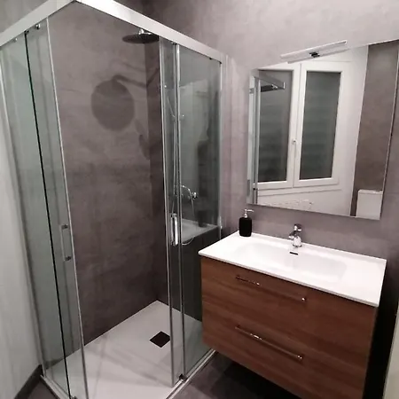 Center By Biscay Apartment *